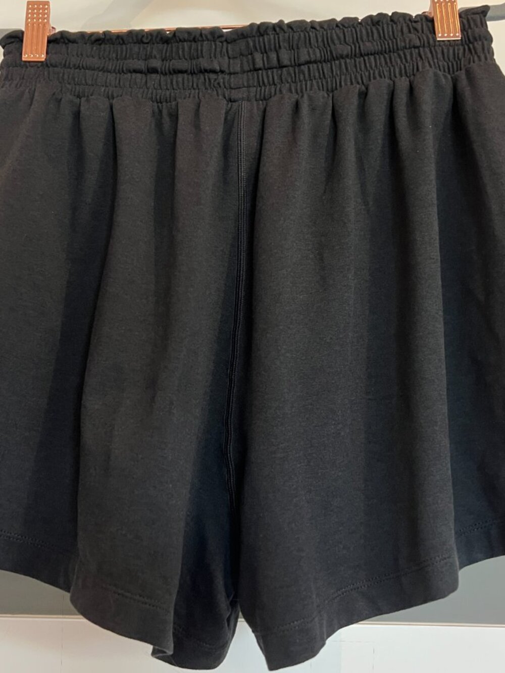 Vuori Halo Boxy Short Women's DreamKnit Shorts, Black Heather - Picture 14 of 16